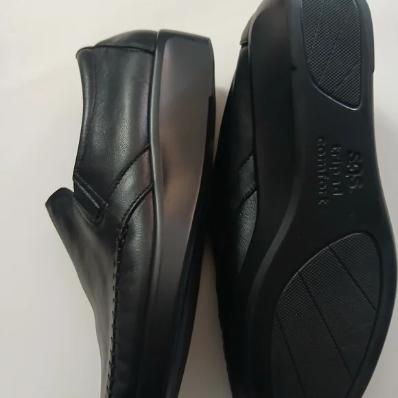 SAS Black Leather Comfort Loafers Women. - Picture 13 of 16